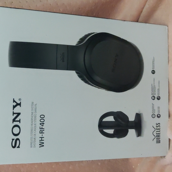 SONY. Wireless stereo headphone system wh-rf400